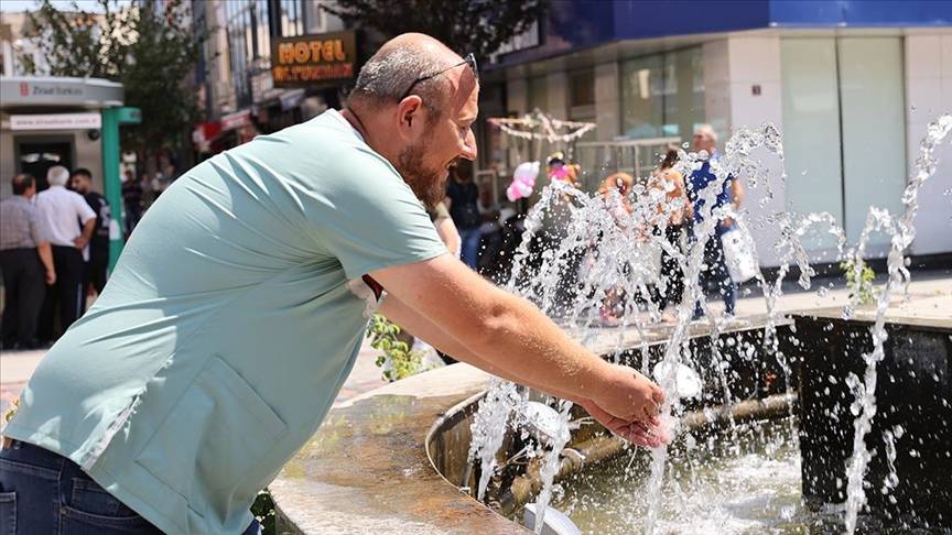 63 ilde kavurucu sıcaklık alarmı! 27 Temmuz'da dışarı çıkmak tehlikeli olabilir! 3